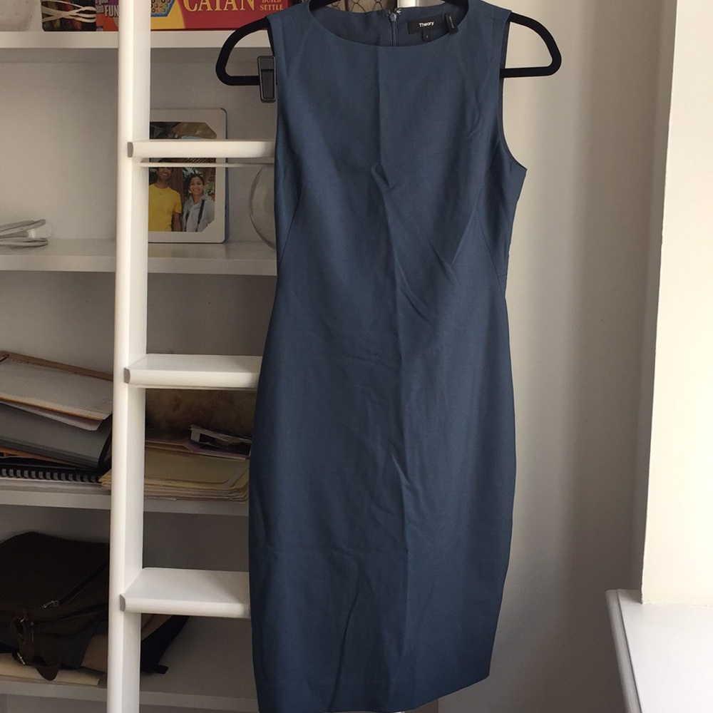 Theory Betty B token sheath dress